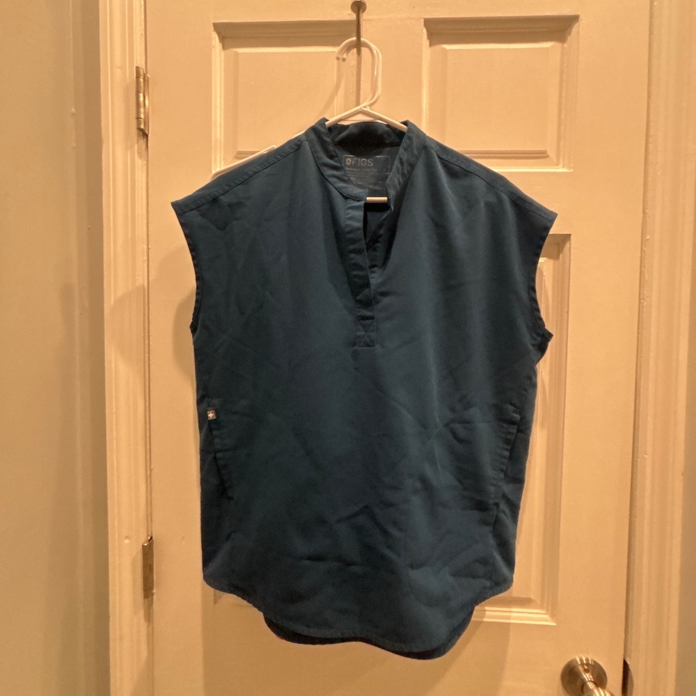 Figs Women's Teal Sleeveless Medical Tunic